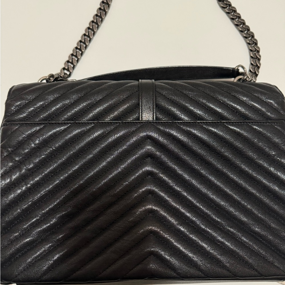 Saint Laurent
COLLEGE MEDIUM IN QUILTED LEATHER - BLACK - Picture 4 of 5